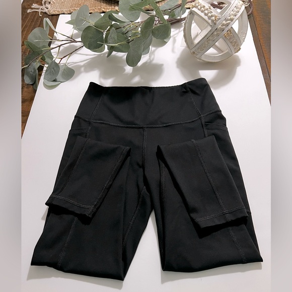 Victoria’s Secret Leggings with side pockets small - Picture 1 of 6